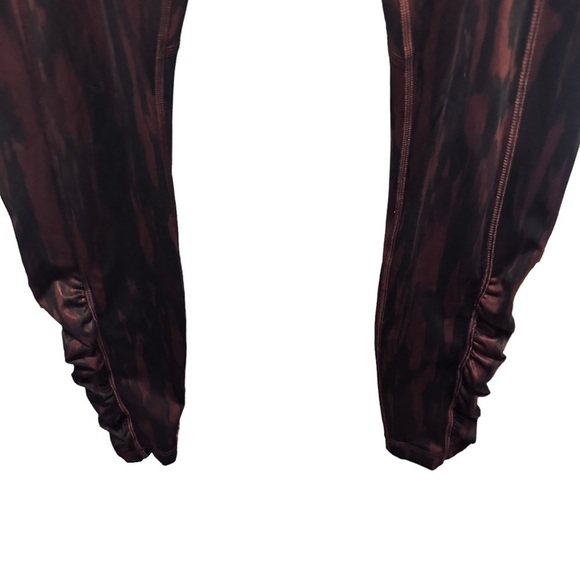 Lululemon Speed Tight IV Painted Animal Bordeaux Drama Black 6 - Picture 12 of 13